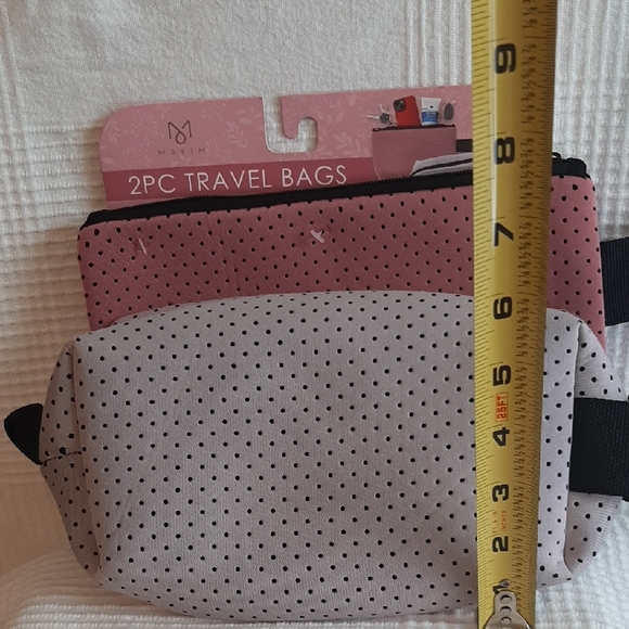 Mayim 2 Pc. Travel Bag Set Pinks With Black Polka Dots New - Picture 5 of 13